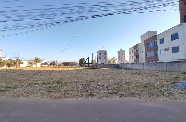 Área 1283m² - Vila Rosa - Goiânia - GO