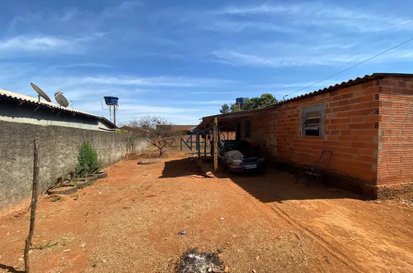 Barração 2 Quartos - Retiro do Bosque - Aparecida de Goiânia - GO - Foto 1
