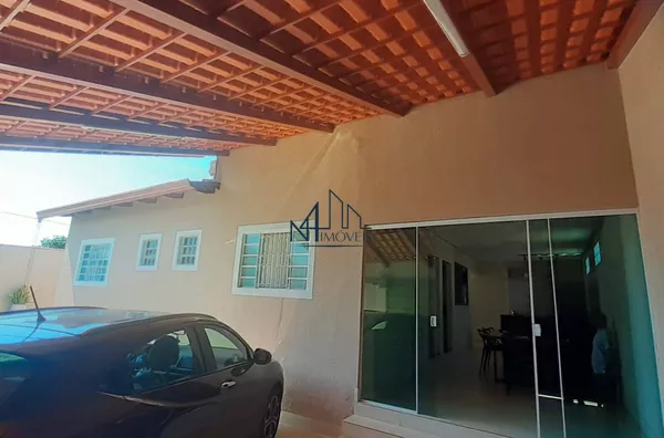 Casa 3 Quartos - Setor Araguaia - Aparecida de Goiânia - GO - Foto 1