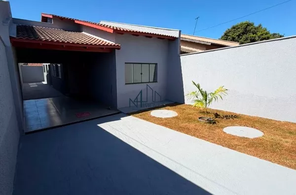 Casa 03 Quartos em Avenida - Jardim Miramar - Aparecida de Goiânia - GO