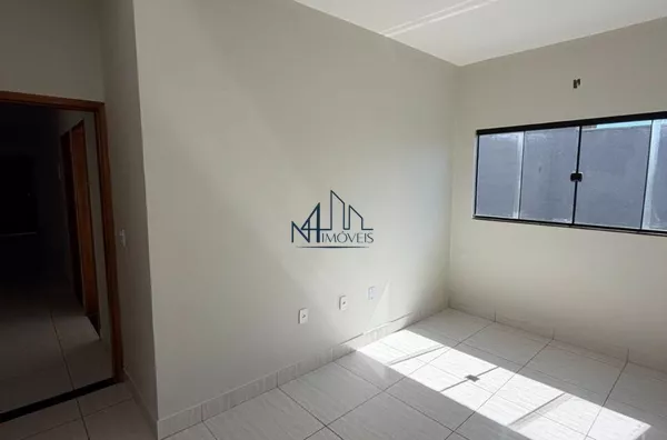 Casa 03 Quartos em Avenida - Jardim Miramar - Aparecida de Goiânia - GO