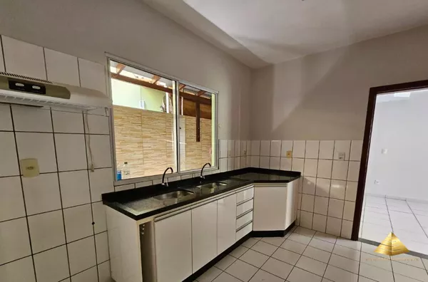 Sobrado para venda, 3 quarto(s),  Centro-sul, Varzea Grande