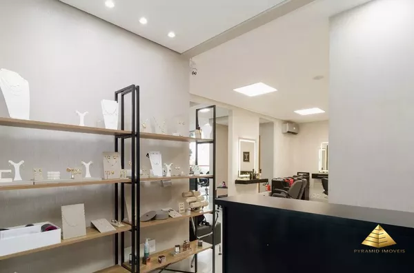 Sobrado para venda, RESIDENCIAL E COMERCIAL, 3 quarto(s),  - Selecione - Bairro, Cuiabá