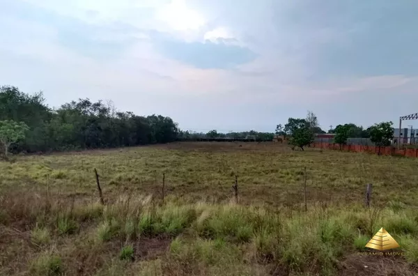 Chacara urbana para venda, com 511m² de Área Construida no Bairro Pedra 90, Cuiabá.