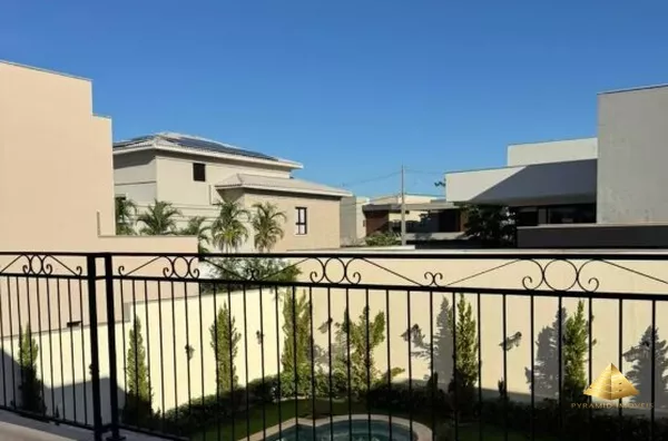 Sobrado a venda no Condomínio Florais Itália, Cuiabá - MT