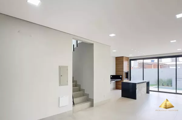 Sobrado à Venda Recém Contruído, com 3 QUARTO(s) sendo 1 SUÍTE, com COZINHA GOURMET e vista para PISCINA, no Condomínio BRISAS, ao lado do Brasil Beach, Cuiabá.