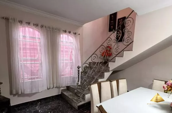 Sobrado para venda, 4 quarto(s),  Cidade Alta, Cuiabá