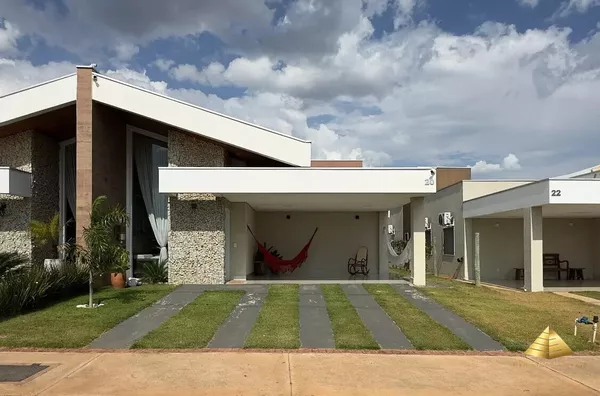 Casa Aconchegante em Chapada dos Guimarães: Casa Térrea no condomínio VILLA GRAMADO, com 3 Quarto(s) sendo 1 suíte, no Bairro Santa Cruz, Chapada Dos Guimarães.
