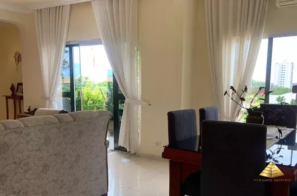 Cobertura com Varanda - Edifício André Rogério