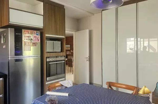 Sobrado em condomínio fechado para venda 4 suites (s),  Jardim Itália, Cuiabá