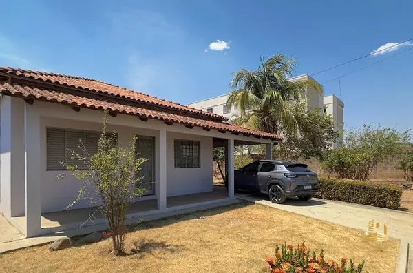 Casa para venda, 4 quarto(s) sendo 1 Suíte, próximo da Av. Fernando Correa da Costa,  Jardim Das Palmeiras, Cuiabá. - Foto 1