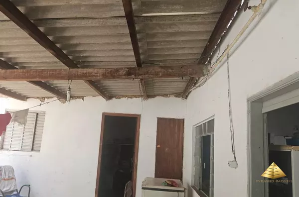Casa para venda com perfeita localização comercial  no bairro  Jardim Cuiabá
