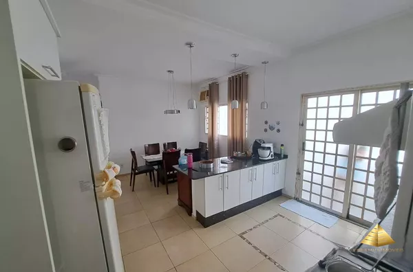 Casa para venda, 3 quarto(s),  Cidade Alta, Cuiabá