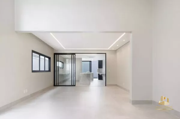 Casa à Venda Recém Construida com 4 SUÍTE(s), escritório, COZINHA GOURMET e PISCINA PRIVATIVA no Condomínio FLORAIS DA MATA, Várzea Grande. - Foto 2