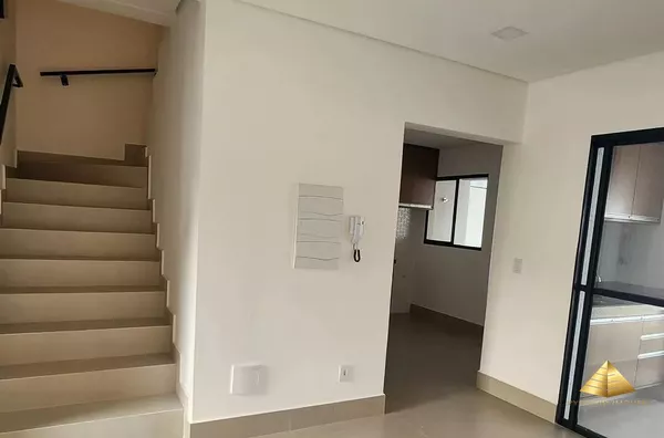 Sobrado para venda, 3 quarto(s),  Jardim Tropical, Cuiabá