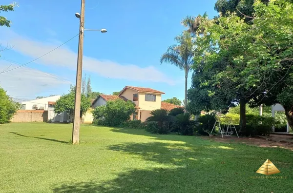 Sobrado Exclusivo com amplo espaço para festas, 6 quartos, terreno 1970 m², Jardim Costa Verde, Varzea Grande