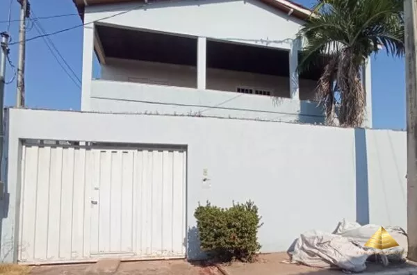 Sobrado para venda, 4 quarto(s),  Jardim Florianópolis, Cuiabá