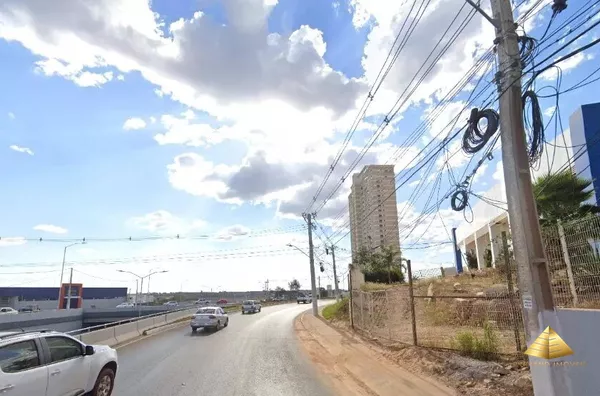 Terreno na Av. Rep Líbano, saída para Chapada