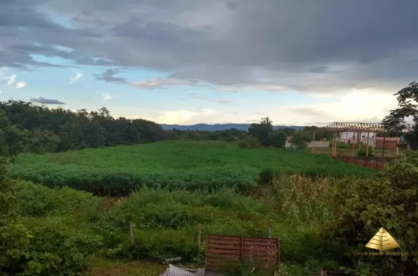 Chacara urbana para venda, com 511m² de Área Construida no Bairro Pedra 90, Cuiabá.
