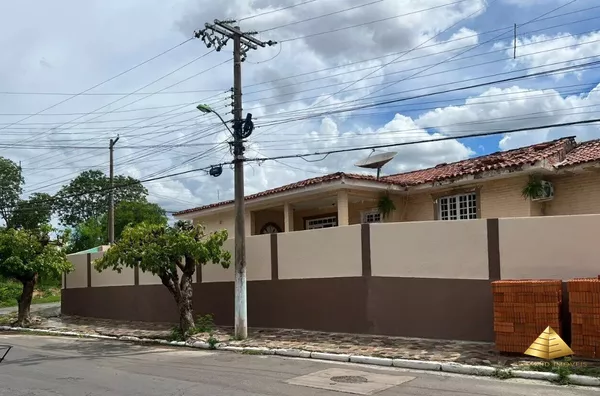 Casa para venda e aluguel, 6 quarto(s),  Boa Esperança, Cuiabá