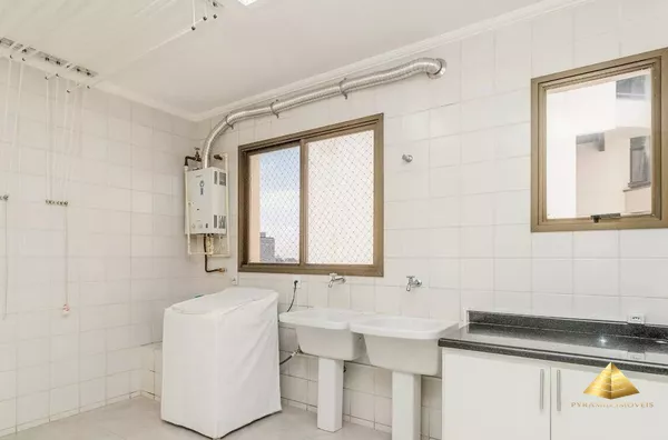 Apartamento para venda, no Edf. Fontana Di Trevi, 4 suítes,  Quilombo, Cuiabá