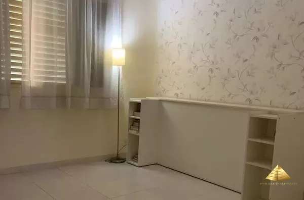 Cobertura com Varanda - Edifício André Rogério