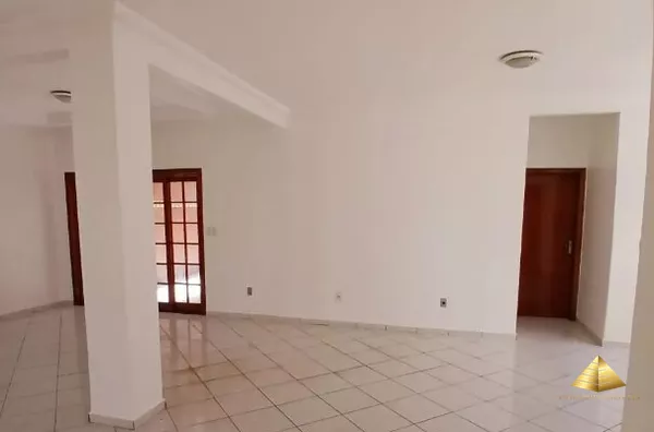 Casa em condomínio para venda, 4 quarto(s),  Jardim Itália, Cuiabá