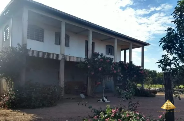 Chacara urbana para venda, com 511m² de Área Construida no Bairro Pedra 90, Cuiabá.