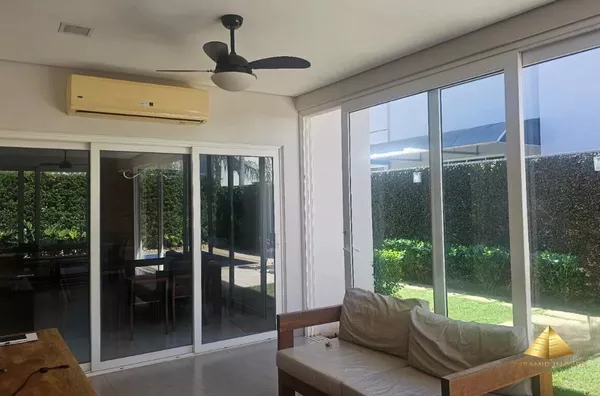 Sobrado em condomínio fechado para venda 4 suites (s),  Jardim Itália, Cuiabá