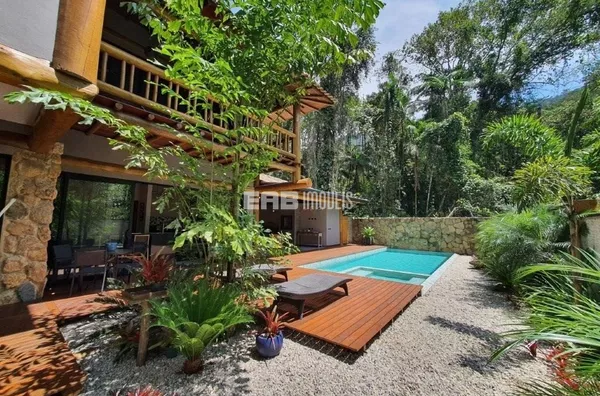 Casa com 5 suítes, piscina e muito bom gosto na praia do Félix - Foto 2