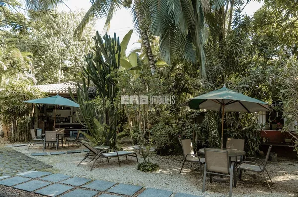 Casa com 6 dormitórios à venda no Recanto Itamambuca, Ubatuba