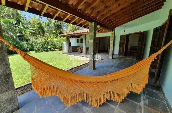 Casa de praia com 3 suítes e enorme gramado em Itamambuca - Foto 1