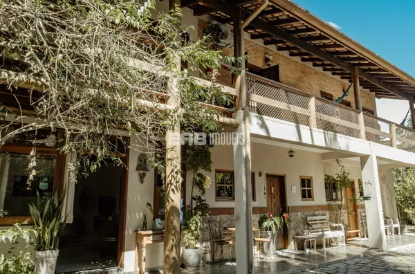 Casa com 6 dormitórios à venda no Recanto Itamambuca, Ubatuba
