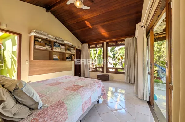 Quarto 4 (suíte)