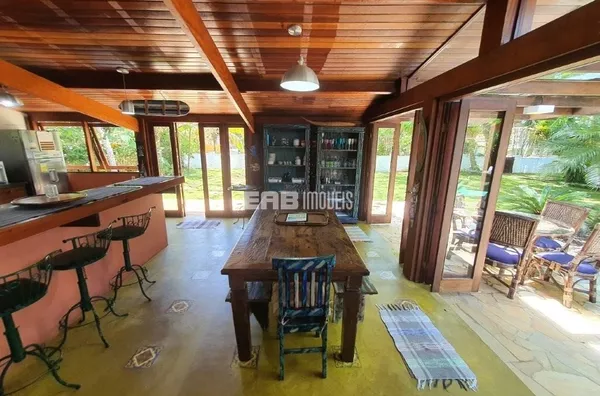 Casa com 5 dormitórios, piscina e extenso gramado em Itamambuca - Foto 6