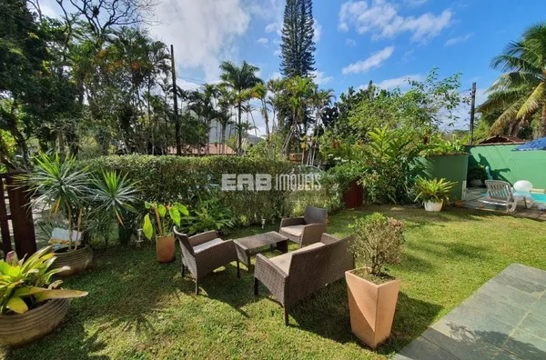 Casa à venda a 120m do mar em Itamambuca
