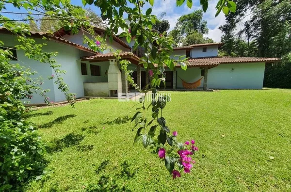 Casa de praia com 3 suítes e enorme gramado em Itamambuca - Foto 2