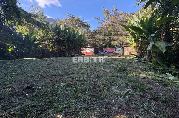 Terreno lado par, a 60m do mar, na praia de Itamambuca