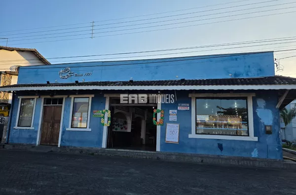 Galpão comercial para comprar no centro de Ubatuba