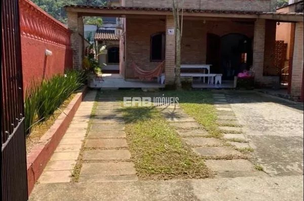 Casa com 5 dormitórios na praia do Lázaro, Ubatuba