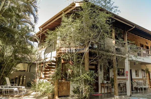 Casa com 6 dormitórios à venda no Recanto Itamambuca, Ubatuba