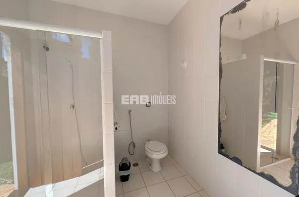 Banheiro externo