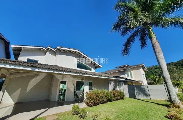 Casa com 3 dormitórios no Ubatuba Country Clube - Foto 1