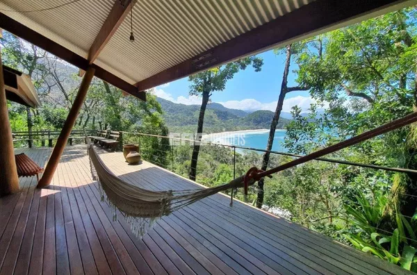 Casa com vista cinematográfica na praia do Félix, com 3 dormitórios - Foto 1