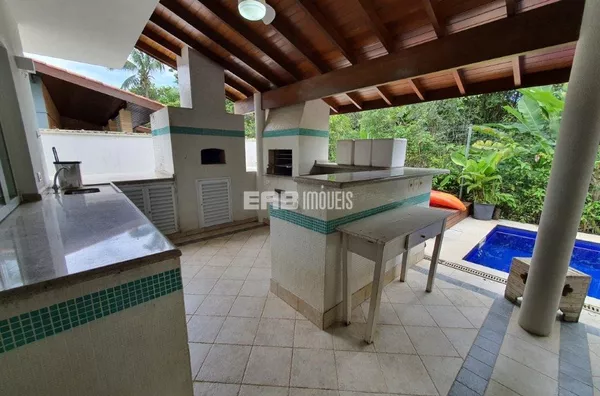 Linda casa com piscina e espaço gourmet à venda em Itamambuca - Foto 6