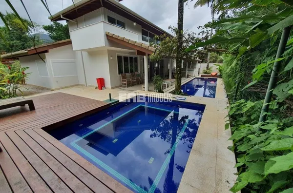 Linda casa com piscina e espaço gourmet à venda em Itamambuca - Foto 4