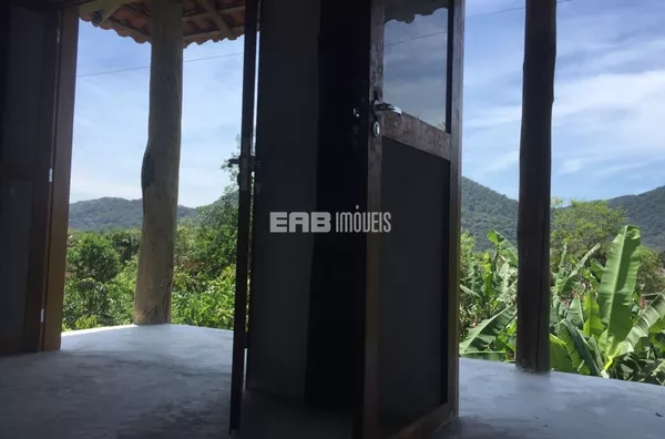 Casa semi acabada, próxima às ruínas da Lagoinha, em Ubatuba - Foto 4