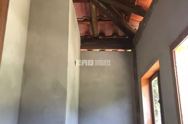 Casa semi acabada, próxima às ruínas da Lagoinha, em Ubatuba - Foto 6