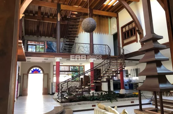 Casa com 10 suítes na praia do Prumirim, Ubatuba - Foto 1
