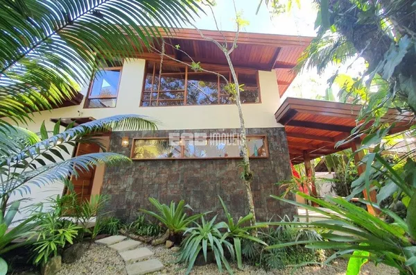 Casa de alto padrão à venda em Itamambuca, com 3 dormitórios - Foto 1